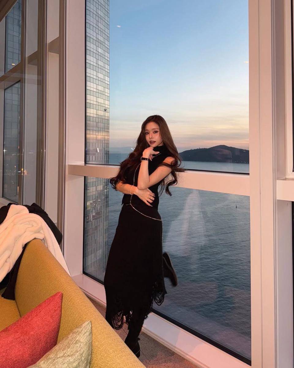 Song Jia (instagram.com/dear.zia)
