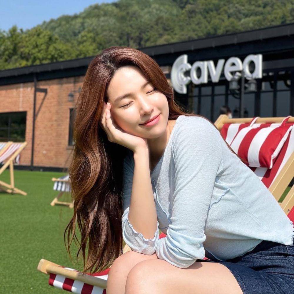 inspirasi makeup Ha Young (instagram.com/havv_y)
