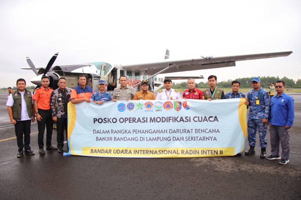 BNPB bersama dengan Pemprov Lampung persiapan modifikasi cuaca. (IDN Times/Istimewa)