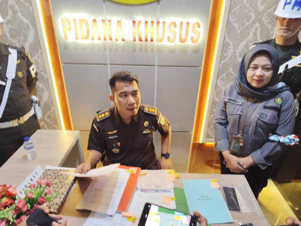 Kejati Lampung Geledah Rumah Pengklaim Tanah Milik Kemenag