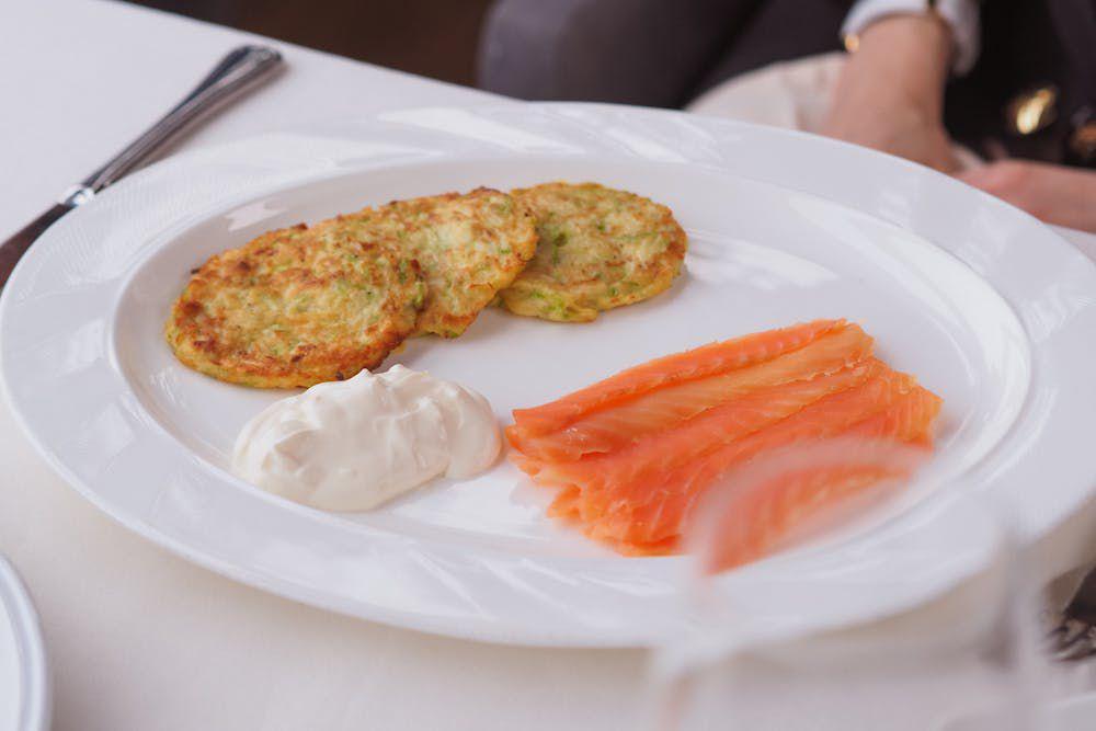 5 Tips Bikin Pancake Salmon Khas Korea, Lembut dan Bebas Bau Amis