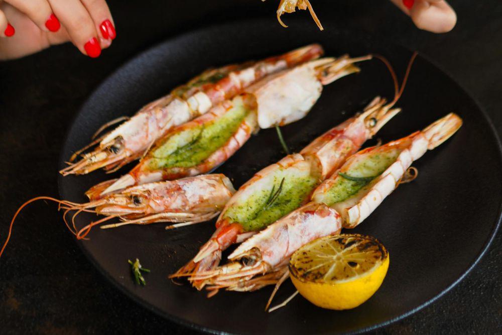 5 Trik Memasak Udang Bakar agar Bumbu Meresap