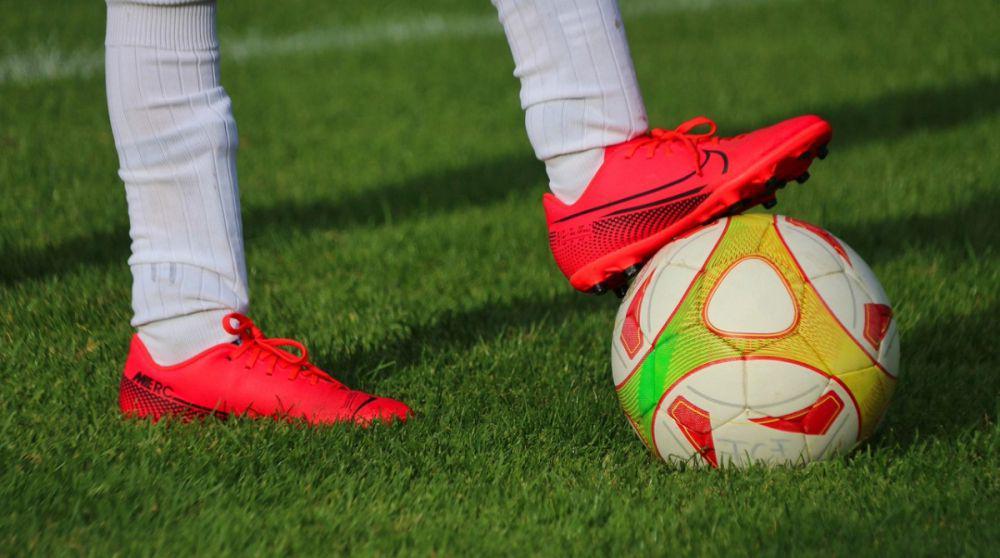 Mengapa Perkembangan Sepatu Bola Tak Lagi Diminati Penggemar?