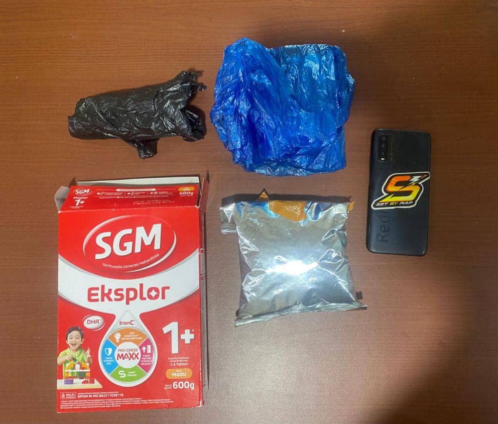 Barang bukti sabu dikemas dalam kotak susu untuk mengelabui petugas. (Dok. Polres Bontang)