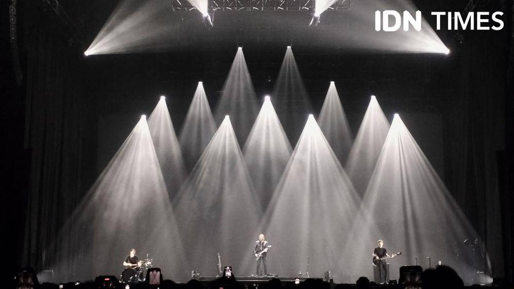 Cigarettes After Sex, X's World Tour pada Jumat (17/1/2025). (IDN Times/Anata)