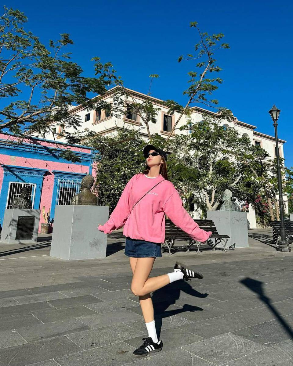 ide style  liburan ala Jessica Jung (instagram.com/jessica.syj)