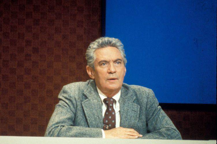 cuplikan adegan yang diperankan Peter Finch (dok. Metro-Goldwyn-Mayer/Network)