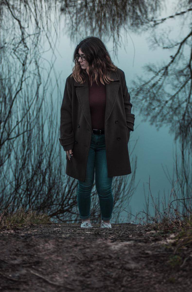 ilustrasi celana jeans (unsplash.com/Lucas Marconnet)