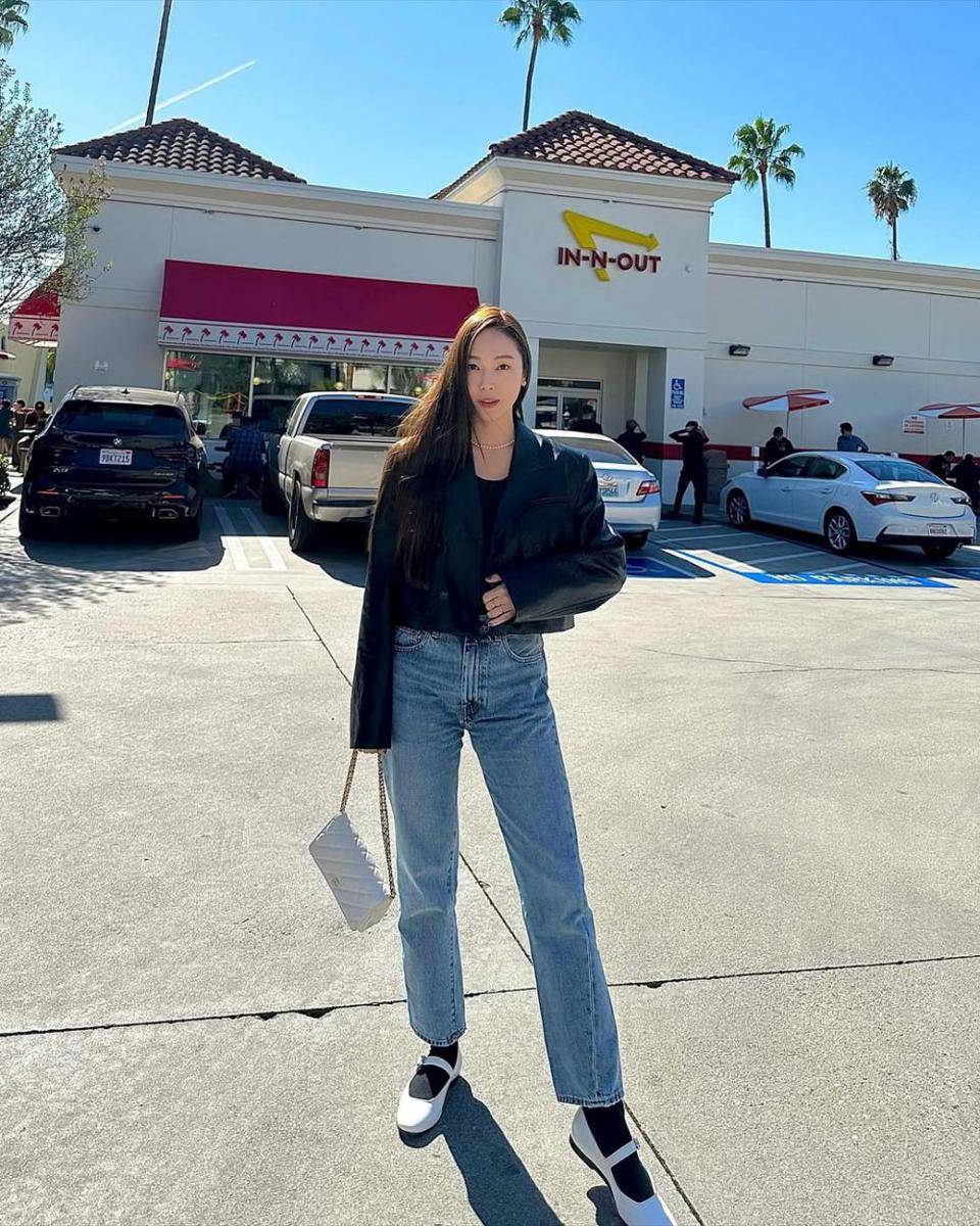 ide style liburan ala Jessica Jung (instagram.com/jessica.syj)
