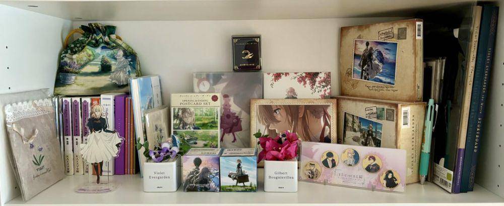 potret koleksi Violet Evergarden (reddit.com/user/Efficient_Ostrich_28)