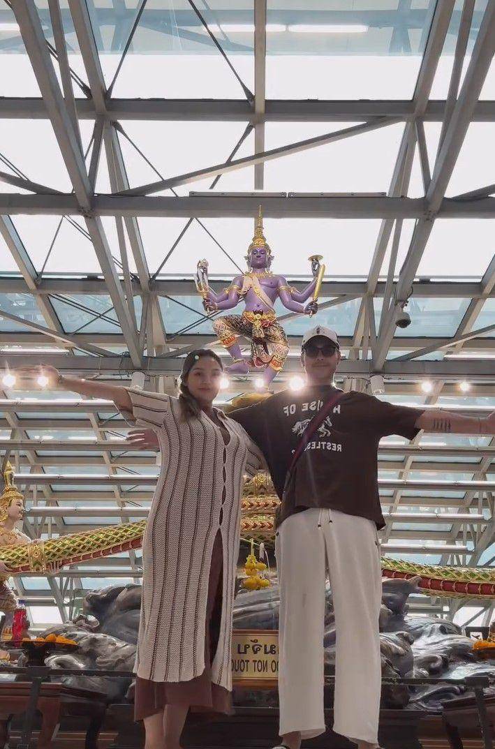 potret Siti Badriah babymoon di Thailand (instagram.com/krisjianabah)