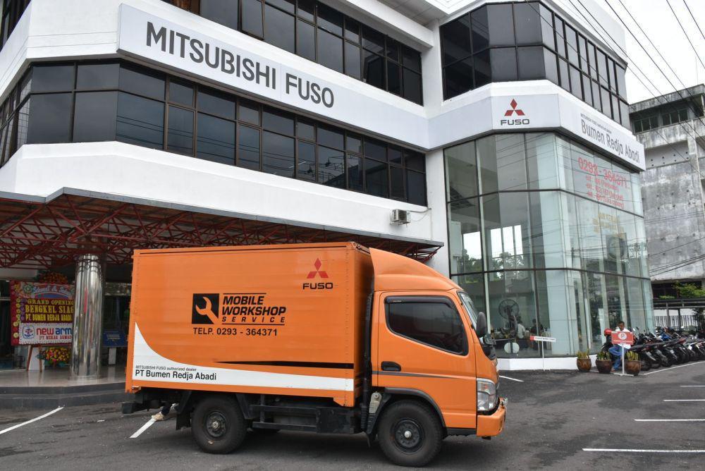 Mitsubishi Fuso Sabet Top Brand 100 Award 2025