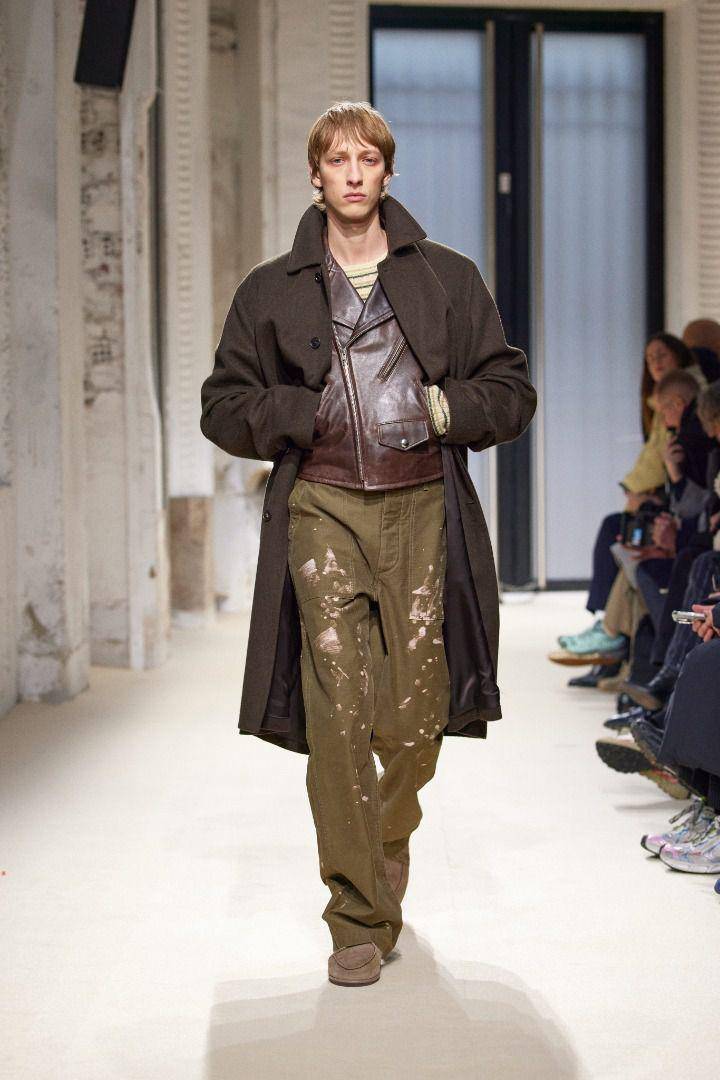 Auralee A/W 2025-26 di Paris Fashion Week Men's (dok. Auralee Japan)