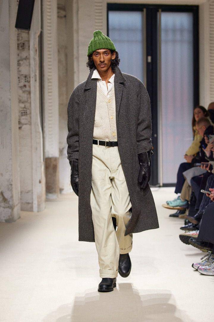 Auralee A/W 2025-26 di Paris Fashion Week Men's (dok. Auralee Japan)