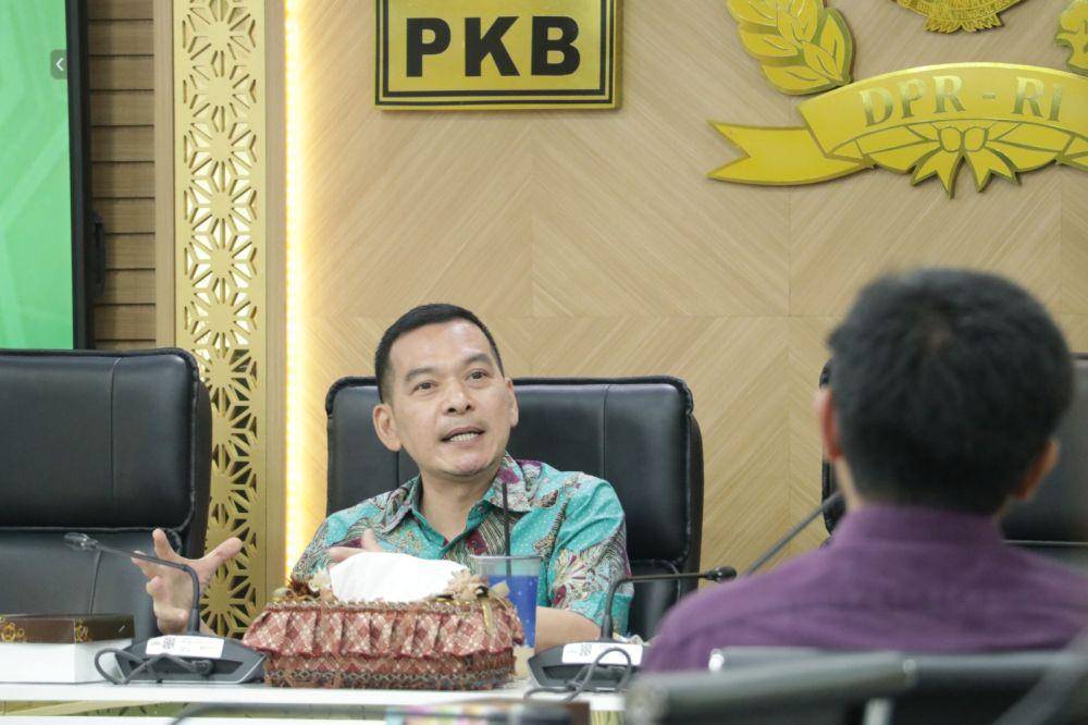 Anggota Komisi IV Daniel Johan sebut kerugian negara imbas pagar laut Tangerang bisa tembus Rp300 T. (Dok. Fraksi PKB)