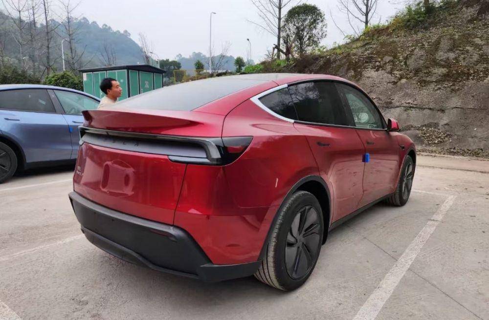 Tampil lebih modern (Carnewschina)