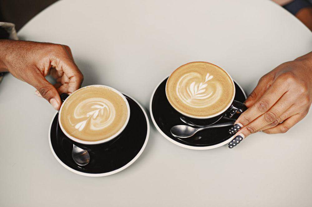 ilustrasi latte (pexels.com/Gustavo Fring)