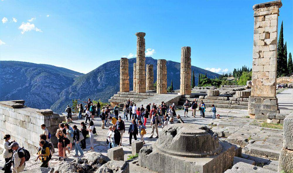 ilustrasi Delphi (commons.wikimedia.org/Holger Uwe Schmitt)