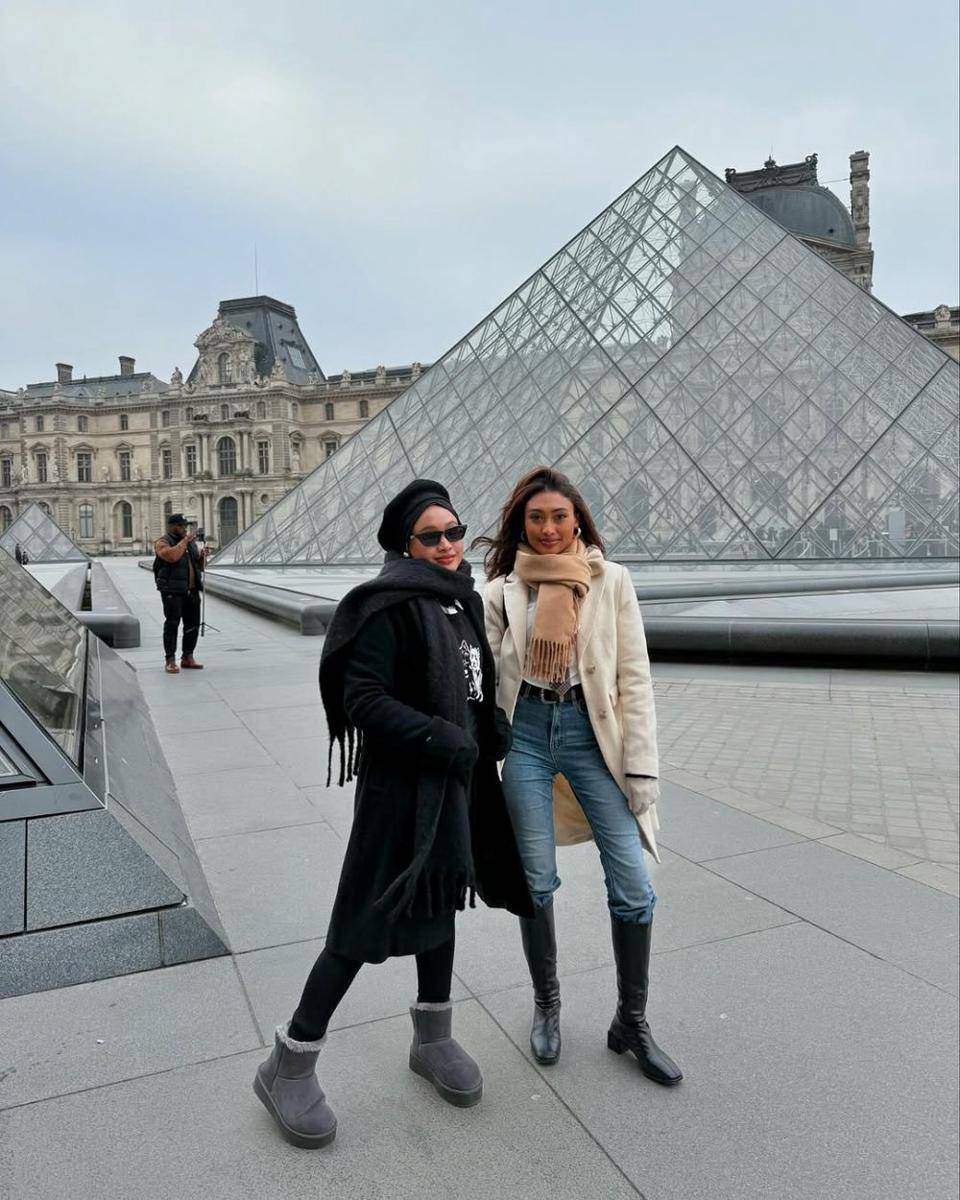 potret Novia Bachmid dan adik (instagram.com/noviabachmid)