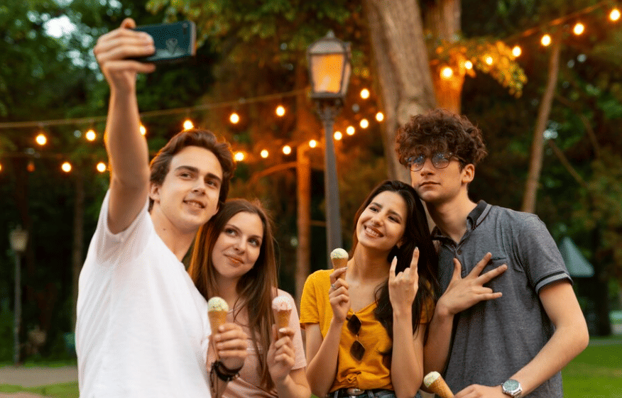 ilustrasi setia kawan (freepik.com/freepik)