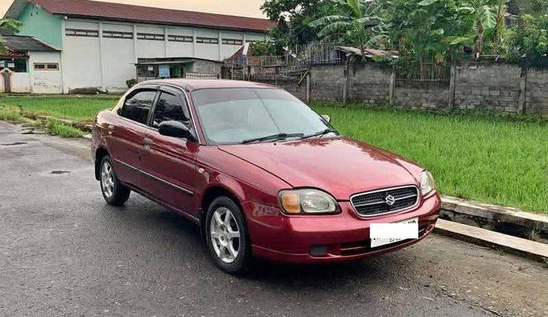 Suzuki Baleno 2000 (facebook.com/Mas Putra)