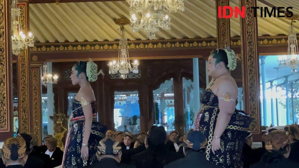 Para penari Bedhaya Ketawang. (IDN Times/Larasati Rey)