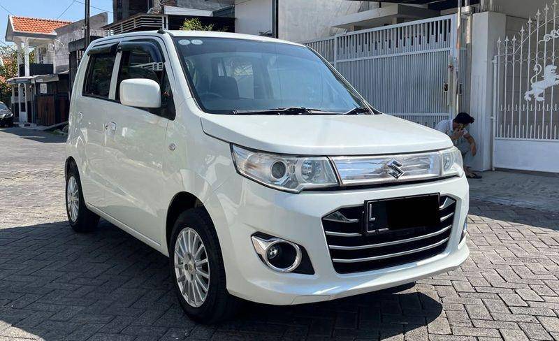Suzuki Karimun Wagon R GS 2015 (instagram.com/cartipharrismobil)