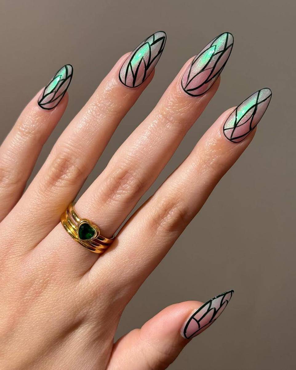 inspirasi nail art 2 warna (instagram.com/avrnailswatches)
