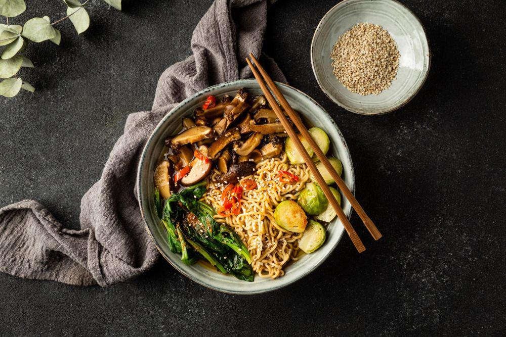 Resep Mie Instan Topping Sayur dan Jamur ala Masakan Jepang