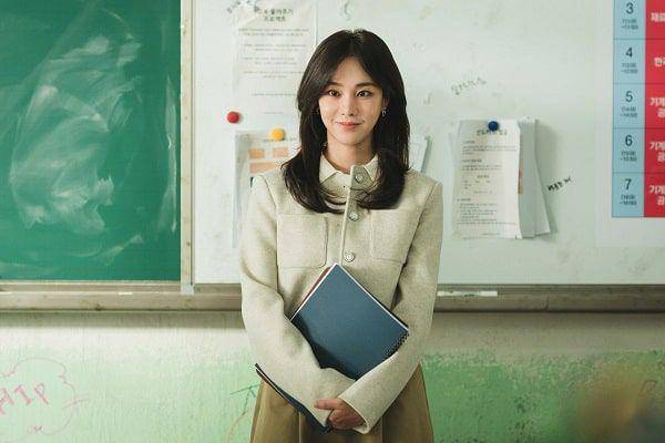 7 Dedikasi Lee Han Kyung sebagai Guru di Drakor Study Group