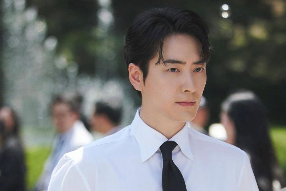 10 Fun Fact Lee Joon Hyuk, Pemeran Utama Drakor Love Scout