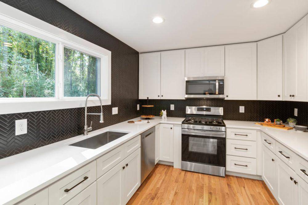 inspirasi desain dapur 3x3 (pexels.com/Curtis Adams)