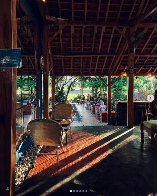 Backland Kedai Kopi, View Gunung dan Sawah di Pesawaran