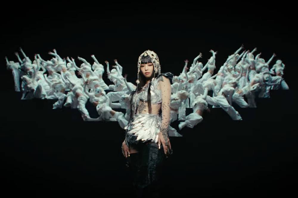 Jennie BLACKPINK di MV ZEN (youtube.com/JENNIE)