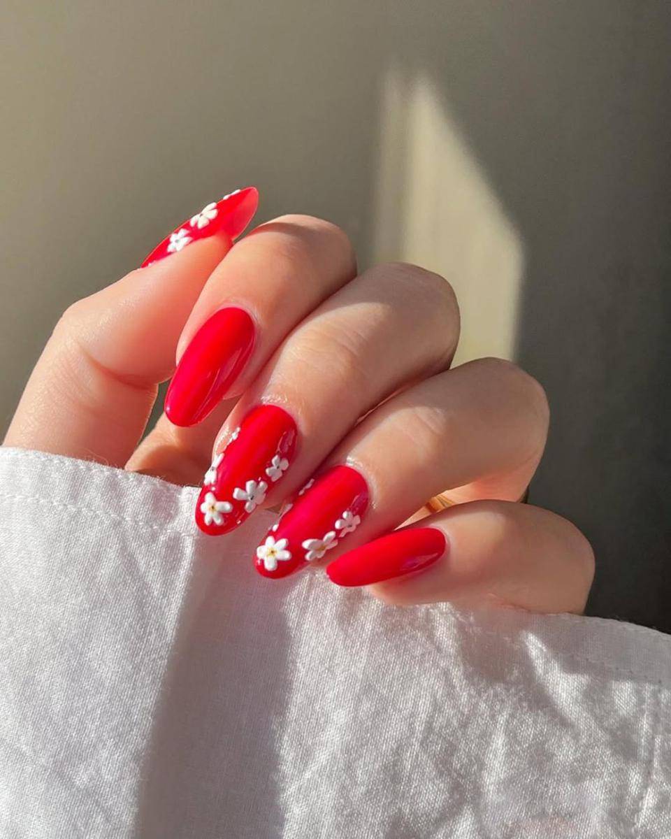 inspirasi nail art 2 warna (instagram.com/jadeandpolished)