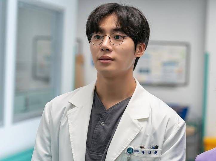 cuplikan drama The Trauma Code: Heroes on Call (instagram.com/netflixkr)