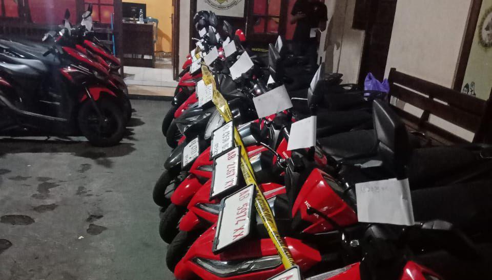 Polisi Amankan 18 Sepeda Motor Rental yang Digelapkan