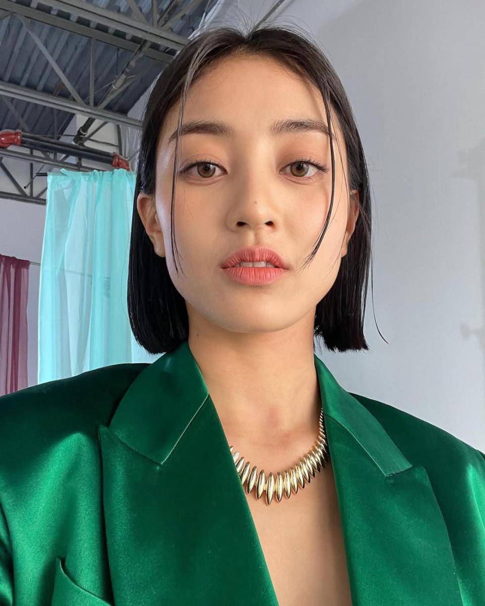 ilustrasi Sleek Short (instagram.com/_zyozyo)