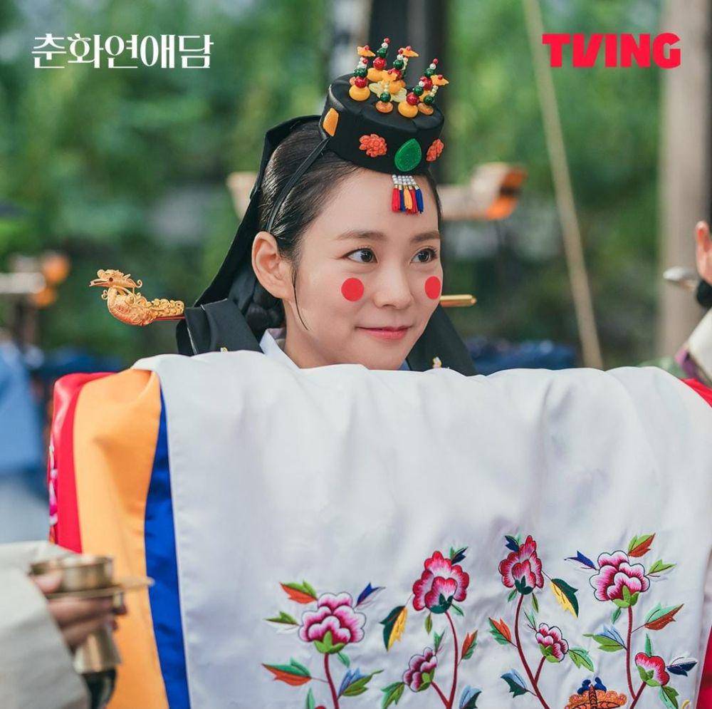 Han Seung Yeon di drama The Scandal of Chun Hwa (instagram.com/tving.official)
