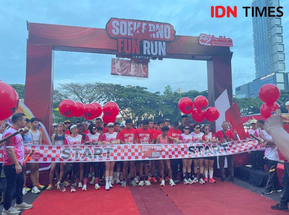 2.000 Pelari Lampung Antusias Adu Cepat Ajang Soekarno Fun Run 5K