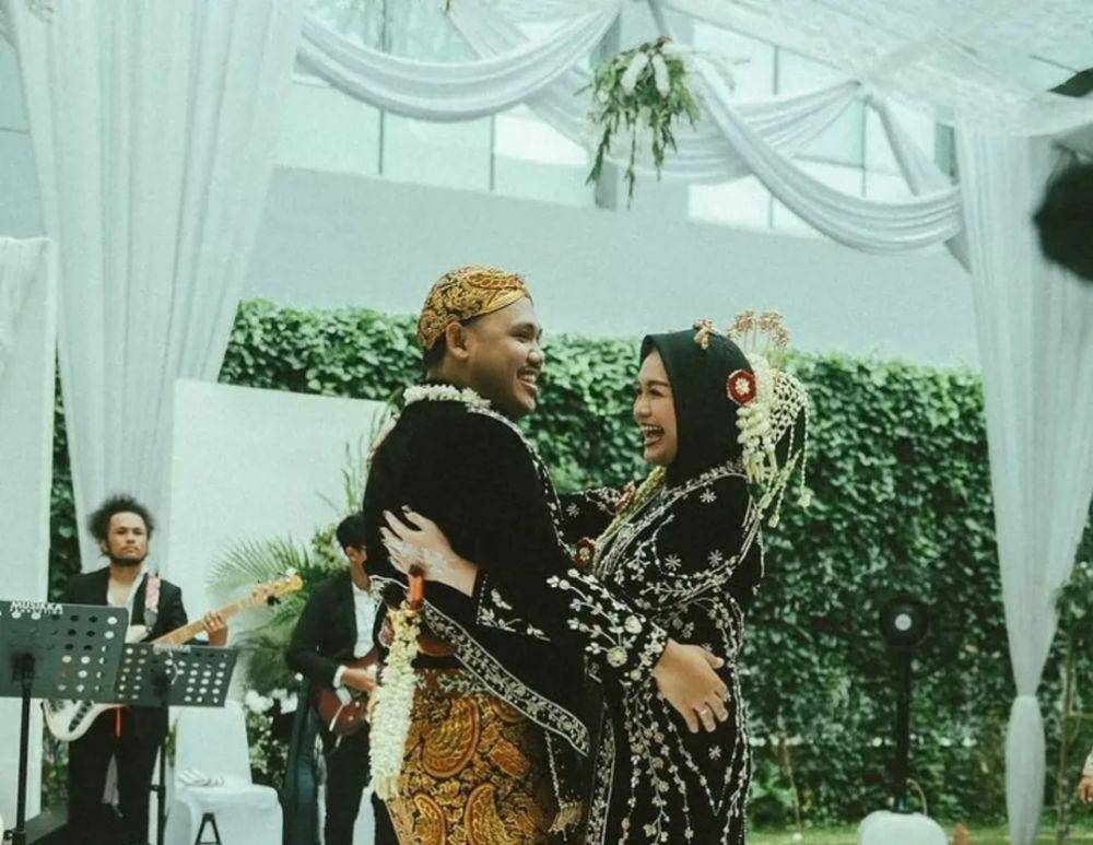Resepsi pernikahan Salma Salsabil dan Dimansyah Laitupa. (Instagram.com/salmine.official)
