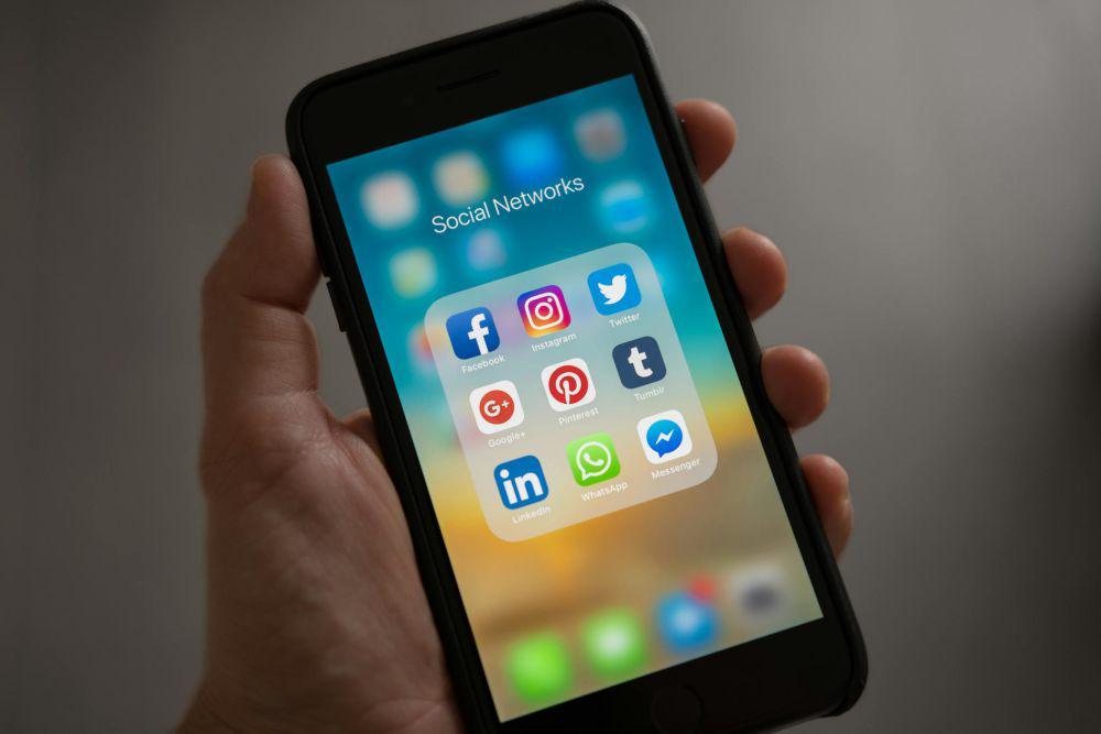 Aturan Batas Usia Anak Main Medsos, Komdigi Libatkan Instagram-TikTok