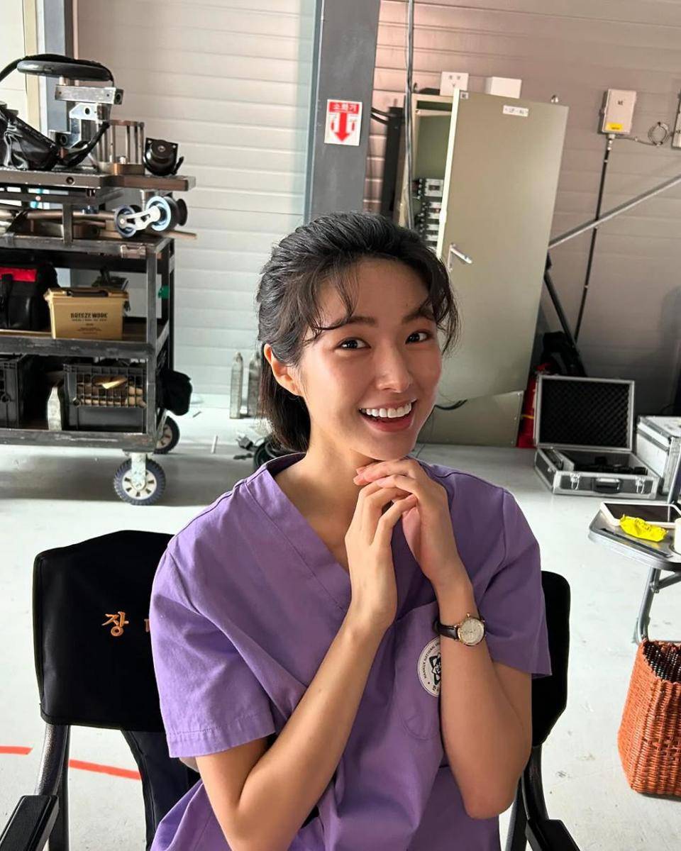Ahn Ha Young  pemain The Trauma: Heroes Call (instagram.com/havv_y)