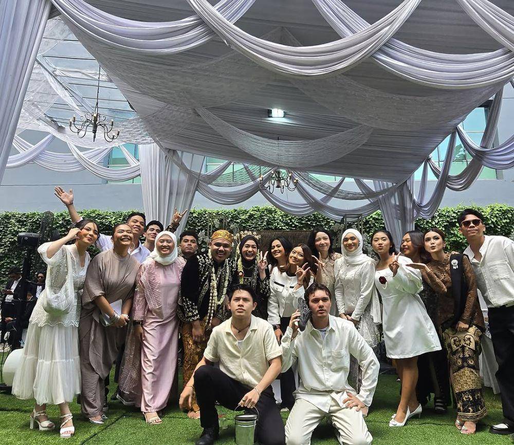 Tamu di resepsi Salma (Instagram.com/nabilataqiyyah)