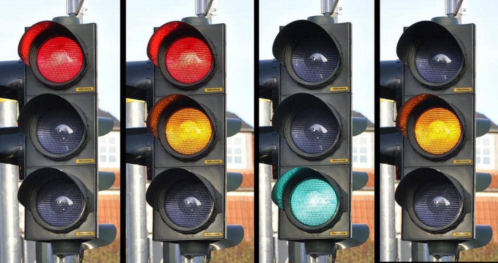 ilustrasi lampu lalu lintas (pixabay.com/WikimediaImages)