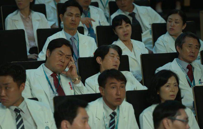 still cut drama Korea The Trauma Code: Heroes On Call (youtube.com/@NetflixKorea)