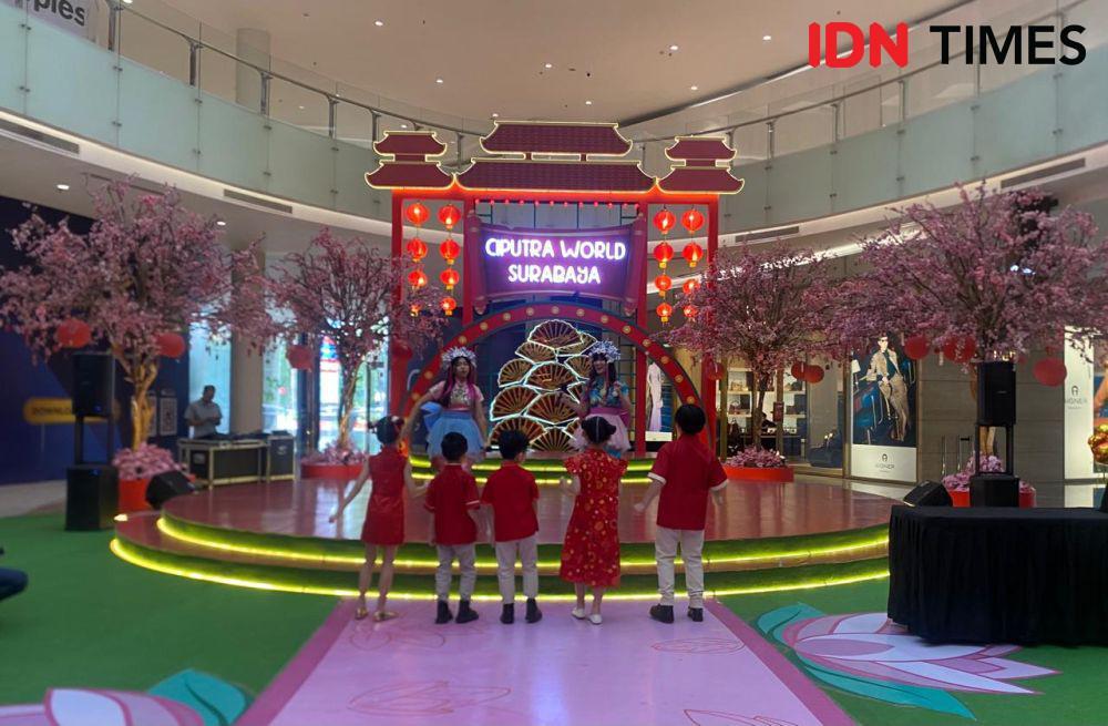 Imlek, Mal di Surabaya Berhias Chinese hingga Gelar Aktivitas Anak