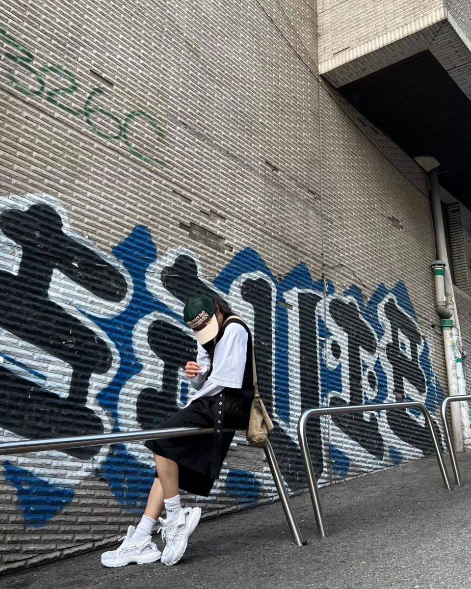 OOTD ala Hyunjin STRAY KIDS (instagram.com/hynjinnnn)