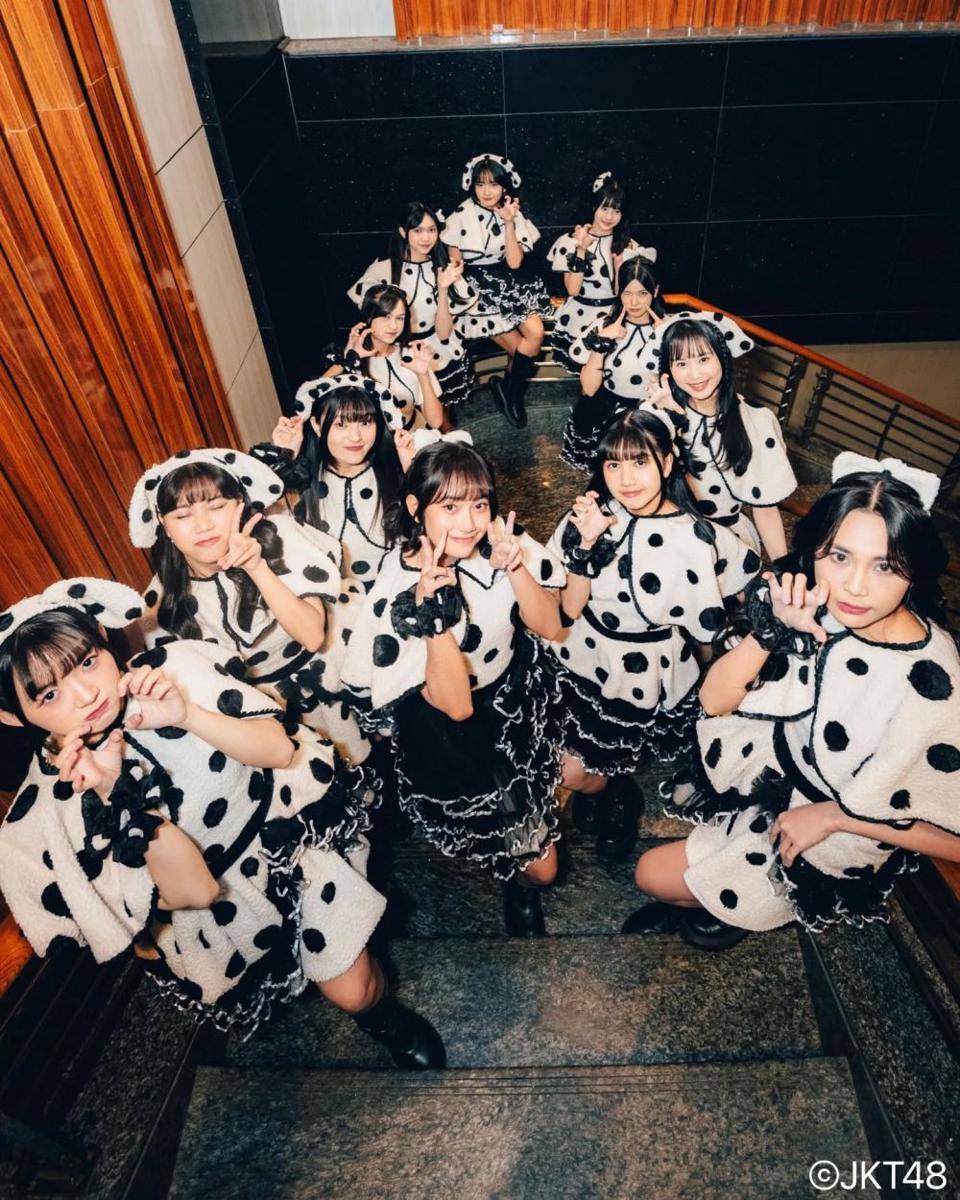 JKT48 (instagram.com/jkt48)