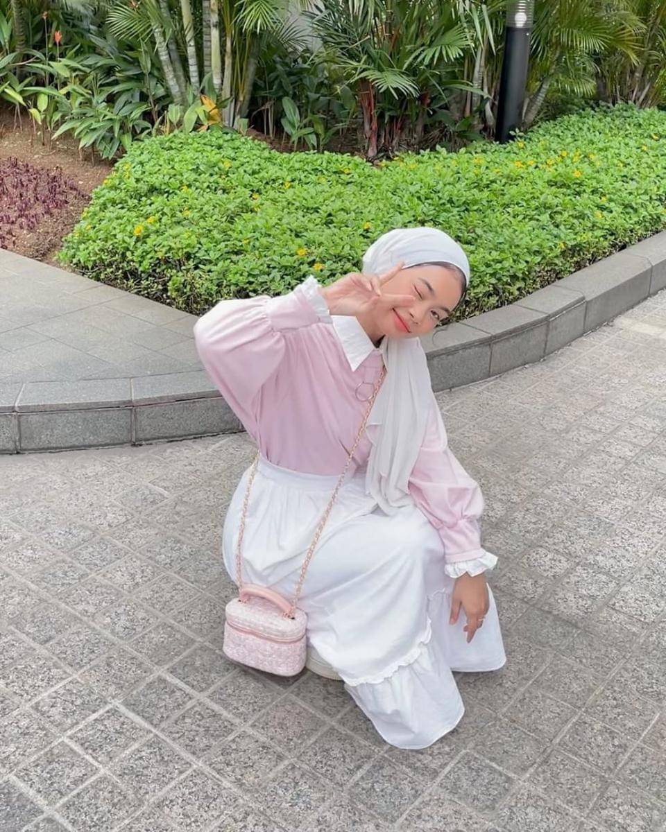 inspirasi coquette style ala Nola Clara (instagram.com/nolaclr.a)